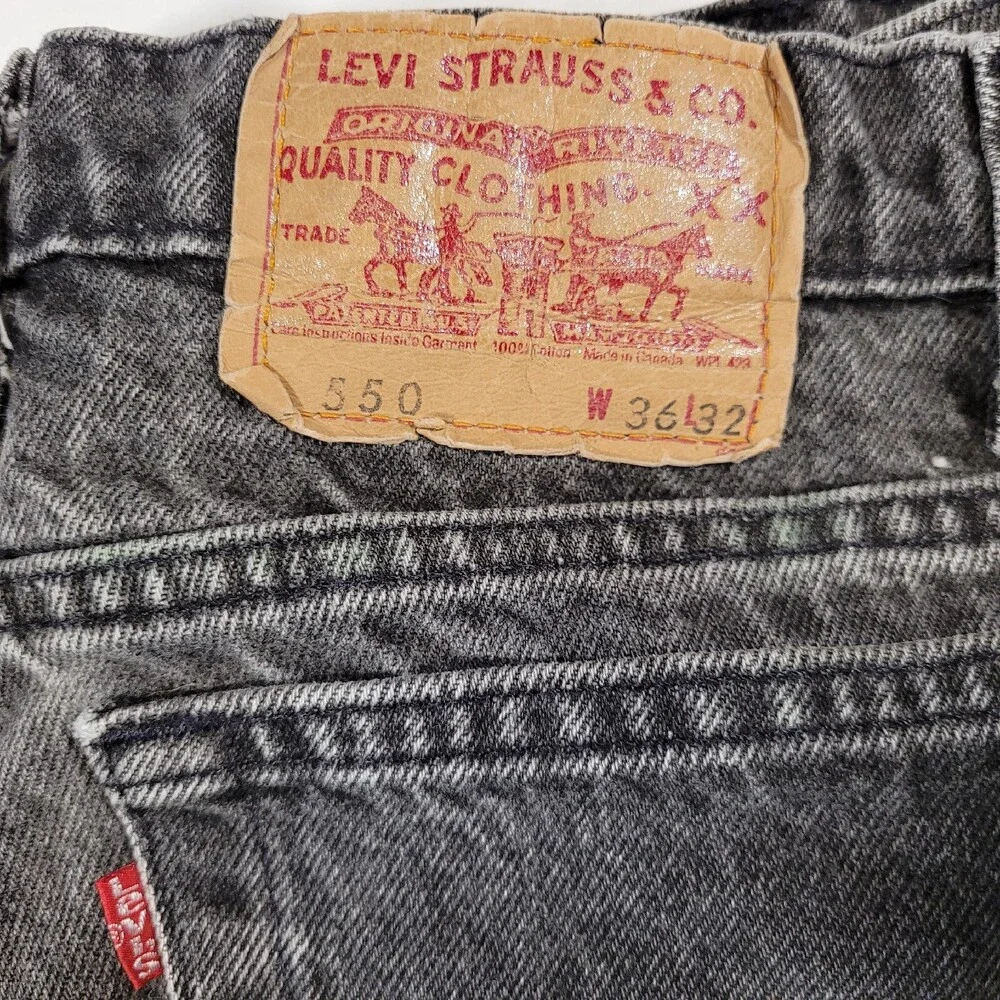 Vintage Levi’s 550 Jeans Faded Black Straight Leg Canada Red Label 36/32 Zip Fly